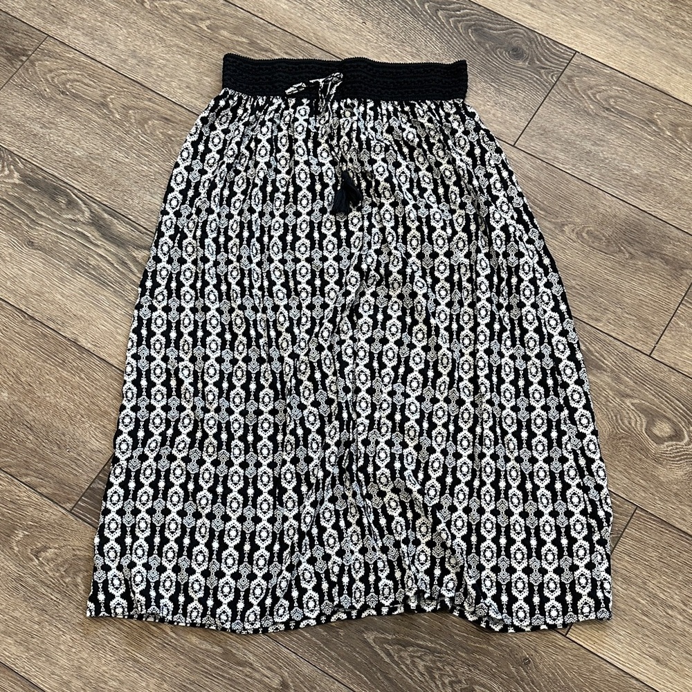 George Black White Geometric Pattern Midi/Maxi Skirt Large